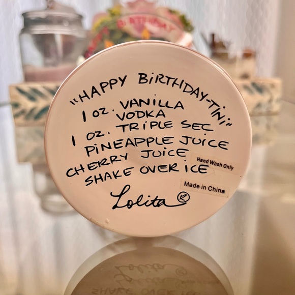 Happy Birthday Martini Glass - Picture 4 of 4